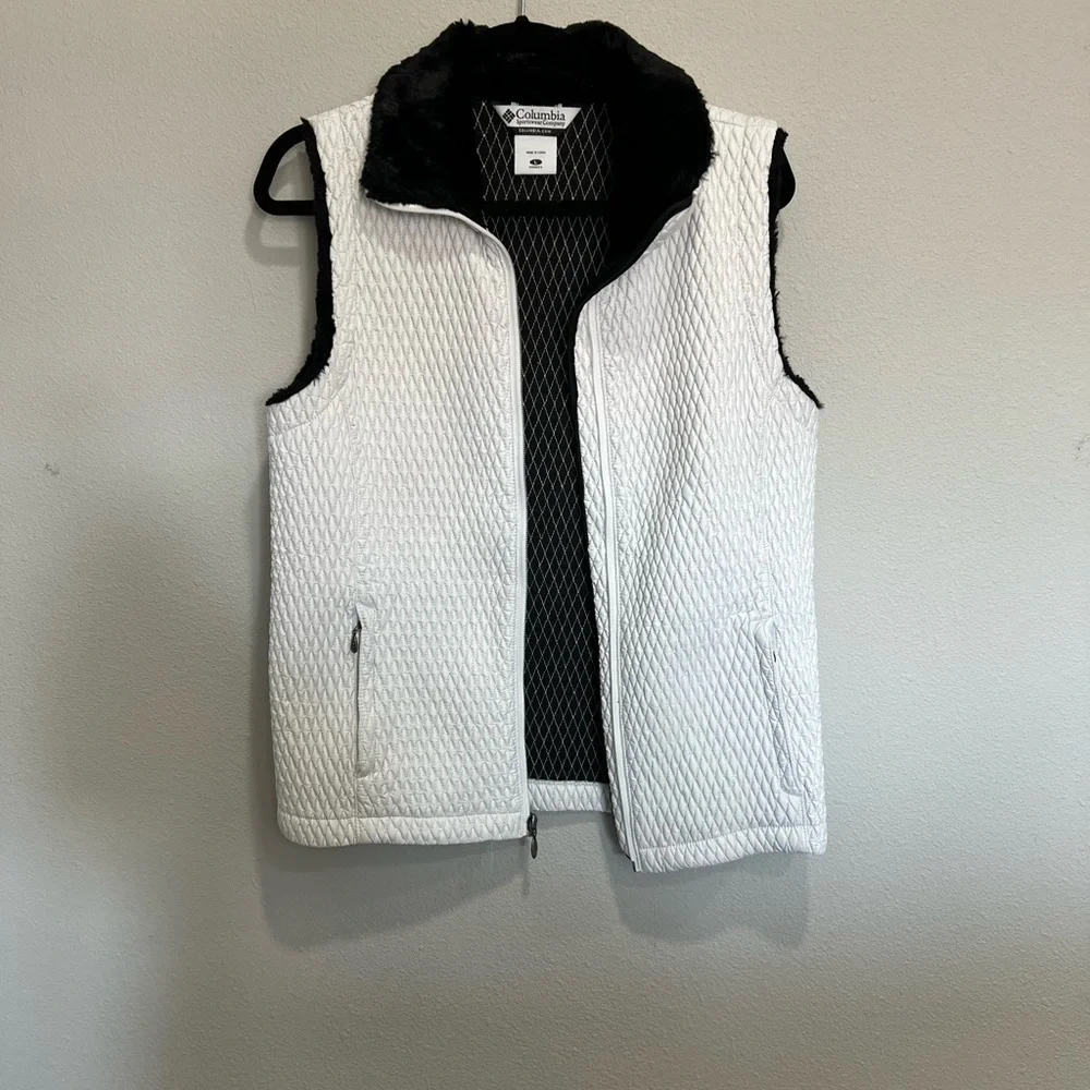 Columbia White Vest - Picture 11 of 12